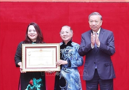 Late Minister of Home Affairs posthumously awarded hero title